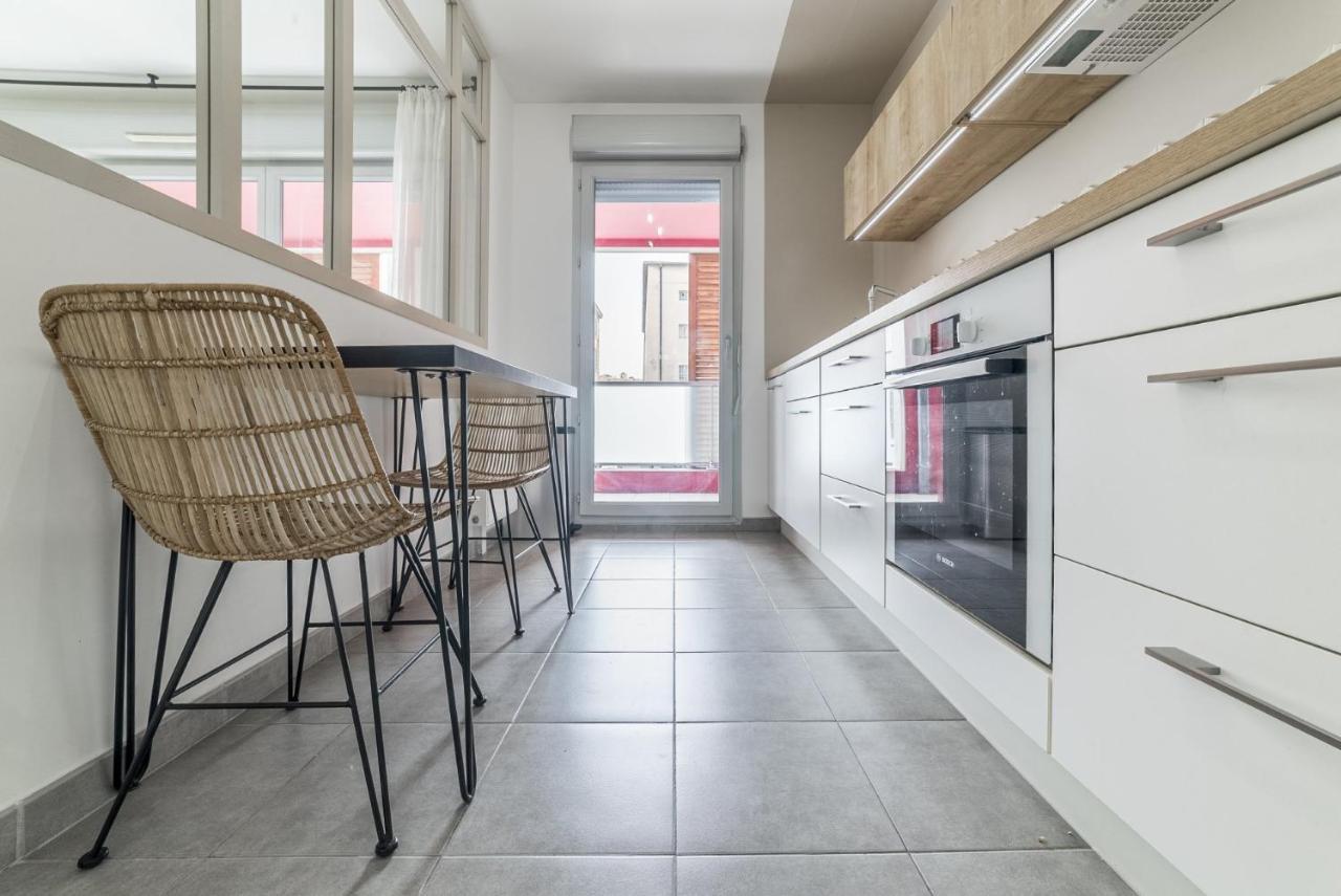 Apartmán Elegant T3 Au Panier Vieux Port Avec Terrasse Privee Et Parking Marseille Exteriér fotografie